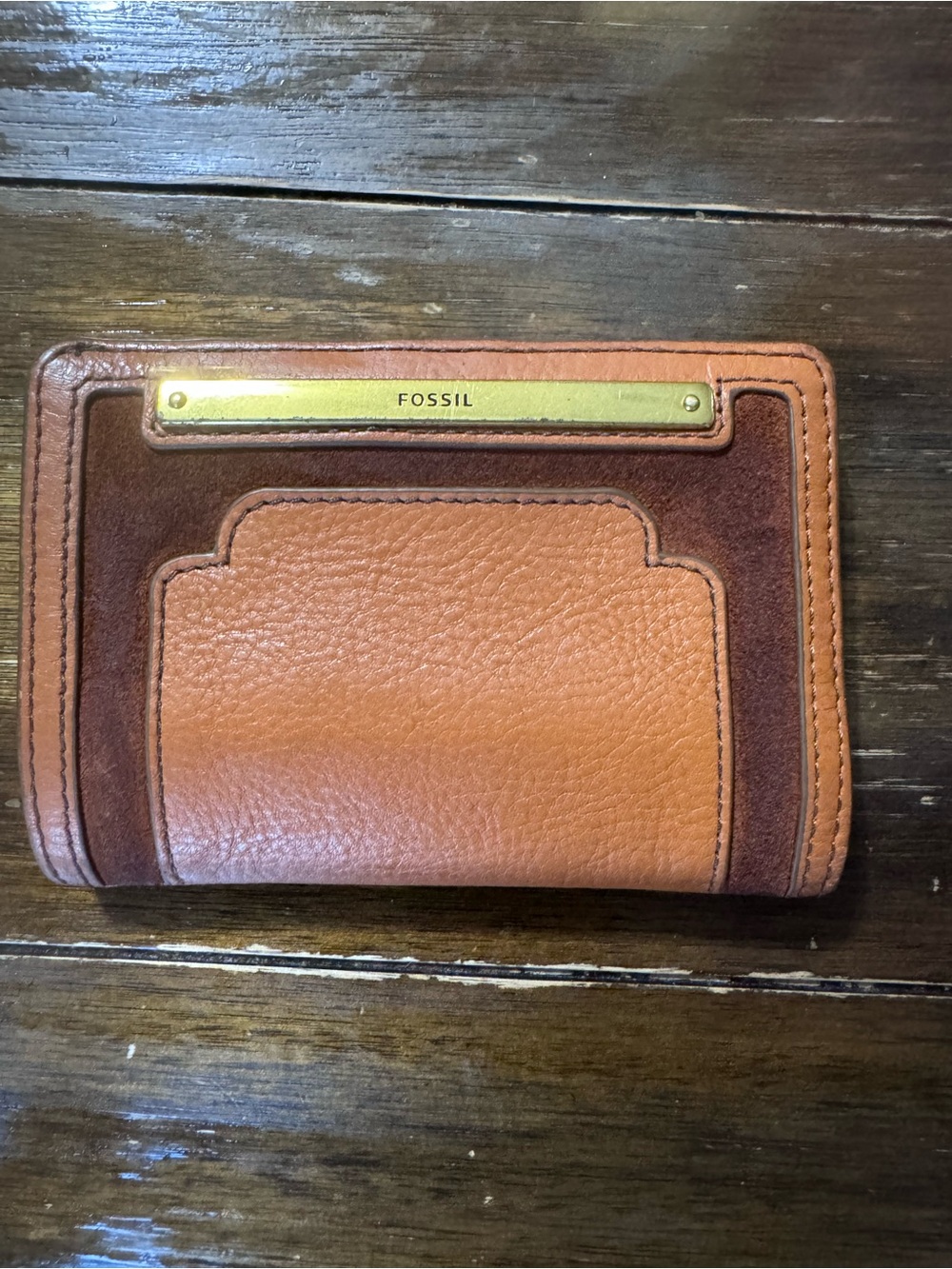 Fossil Women’s Liza Wallet with Gold Plaque